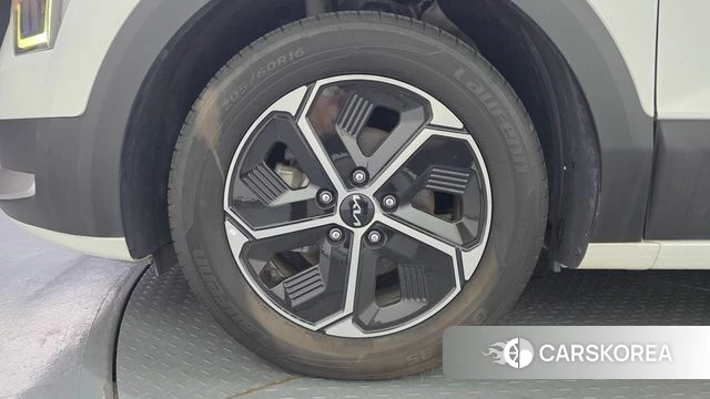 Kia Di Ol Nu Niro id 4881124 из Кореи 25