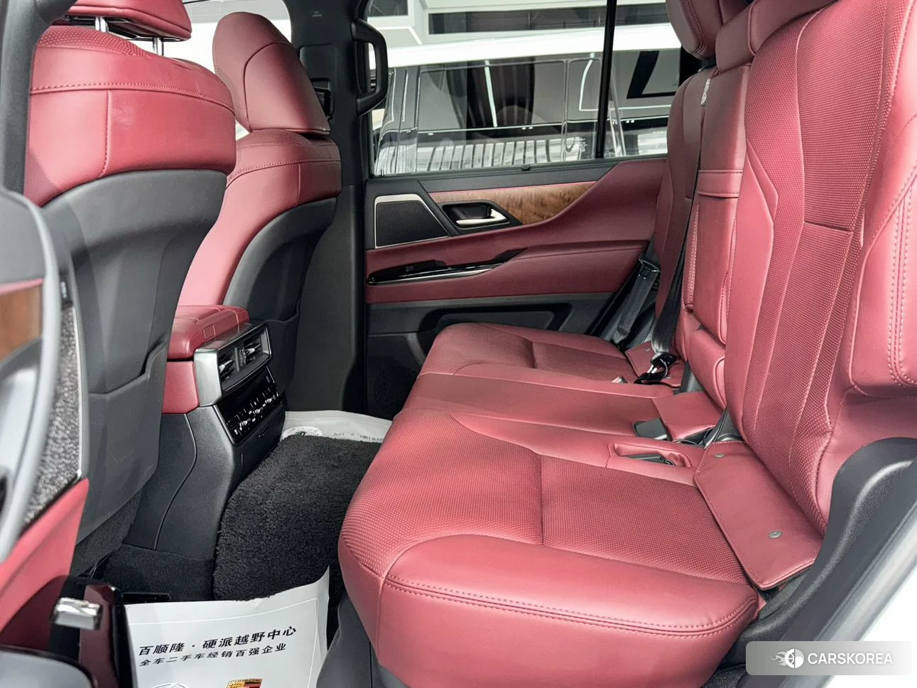 Lexus LX id 4452432 из Китая 10