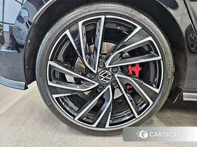 Volkswagen Golf 8th Generation id 3069195 из Кореи 14