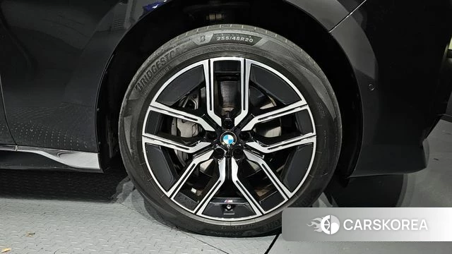 BMW 7 Series (G70) id 3798615 из Кореи 15