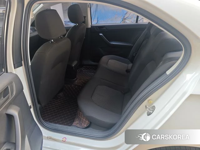 Volkswagen Santana 2022 Белый из Китая, фото 5
