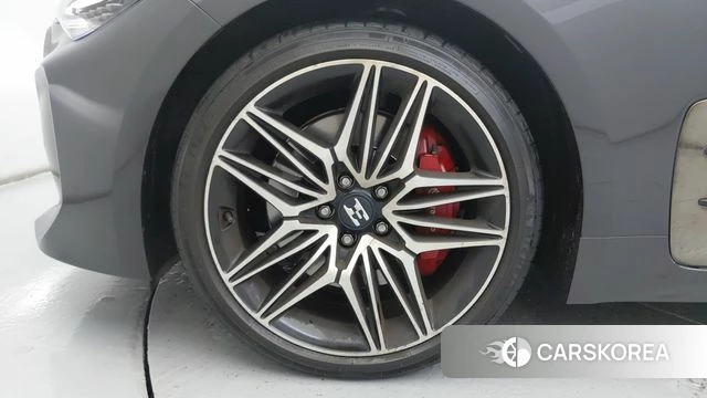 Kia Stinger Meister id 4632459 из Кореи 15