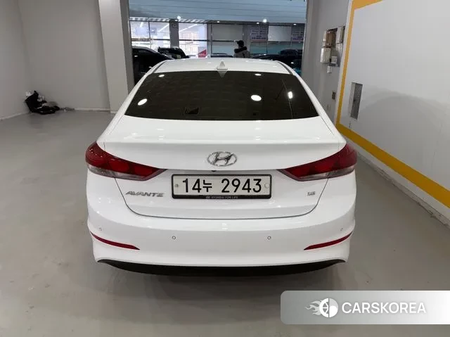 Hyundai Avante AD id 3622541 из Кореи 15