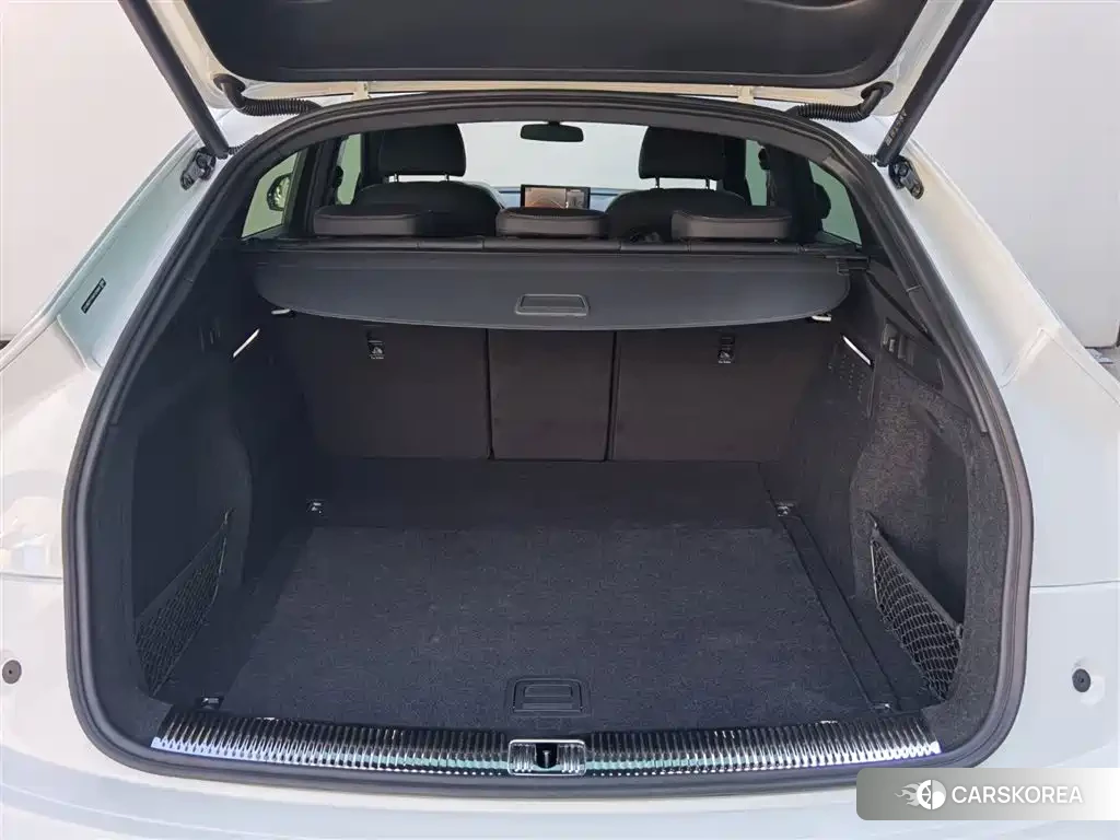 Audi Q5L id 4629461 из Китая 26