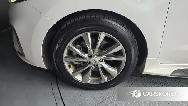 Kia The New Carnival id 3530684 из Кореи 15