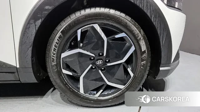 Hyundai Ionic 5 id 3507565 из Кореи 15