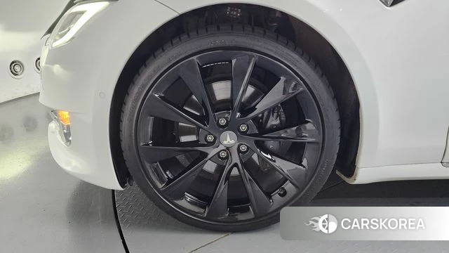 Tesla Model S id 4446294 из Кореи 30