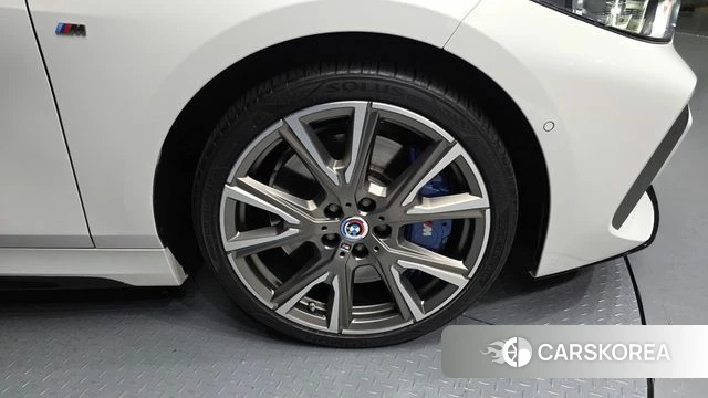 BMW 1 Series (F40) id 3865007 из Кореи 15