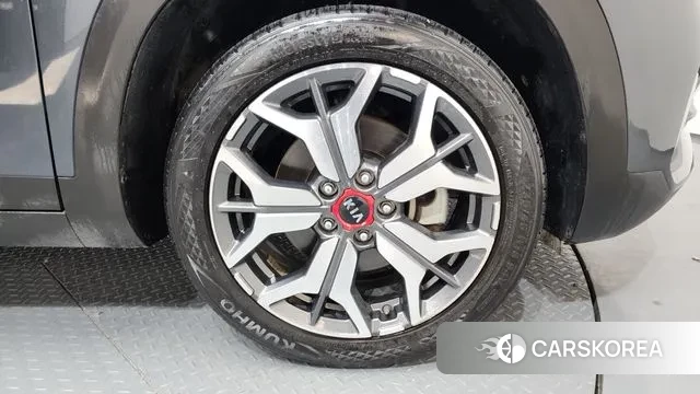 Kia Seltos id 3493652 из Кореи 15