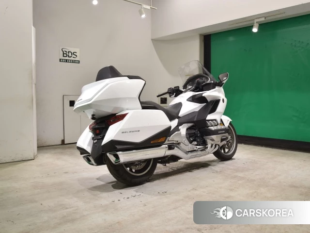 Проданный Honda GL1800 TOUR 2019 из Японии, фото 5