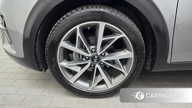 Kia The New Niro id 4465356 из Кореи 25