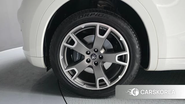 Maserati Levante id 3940780 из Кореи 15