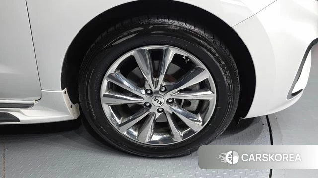 Kia The New Carnival id 4294694 из Кореи 25