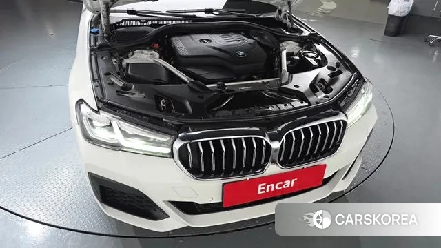 BMW 5 Series (G30) id 3267927 из Кореи 15