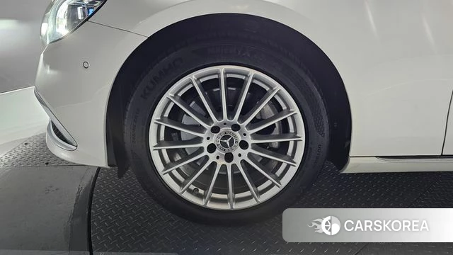 Mercedes-Benz E-Class W213 id 3878988 из Кореи 15