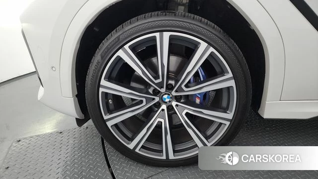 BMW X6 (G06) id 4355903 из Кореи 29