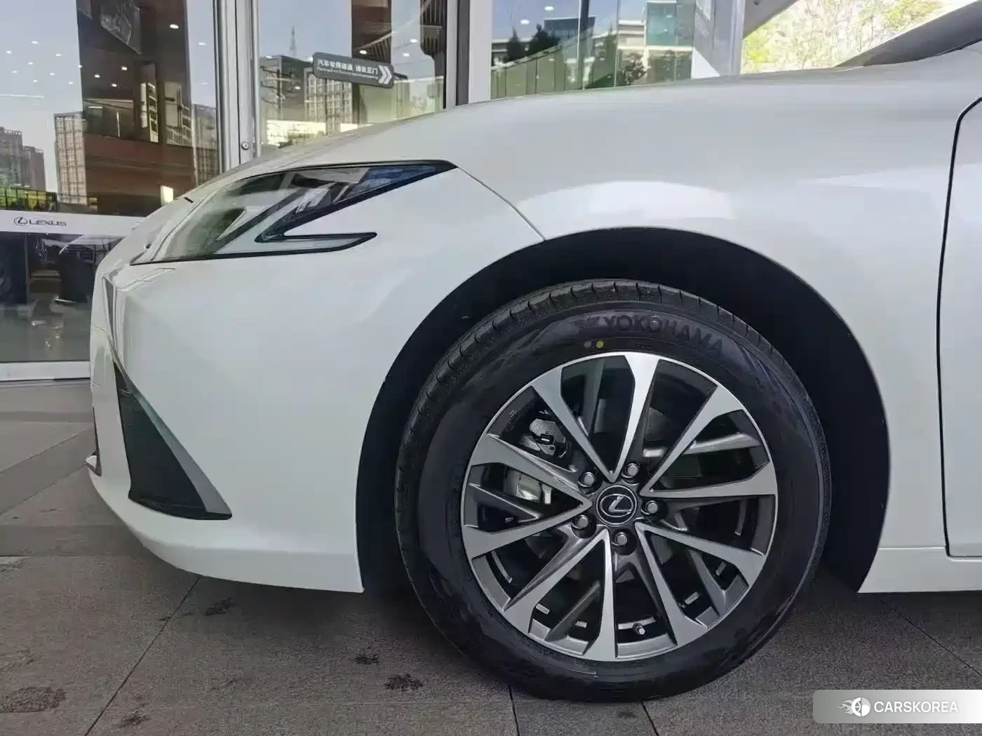 Lexus ES 2026 Белый из Китая, фото 5