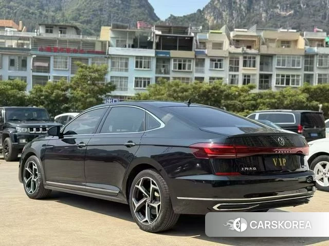 Volkswagen Passat 2023 Черный из Китая, фото 5