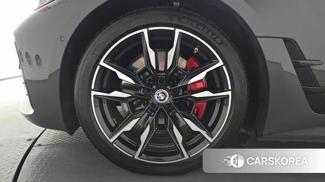 BMW i4 id 4329566 из Кореи 28