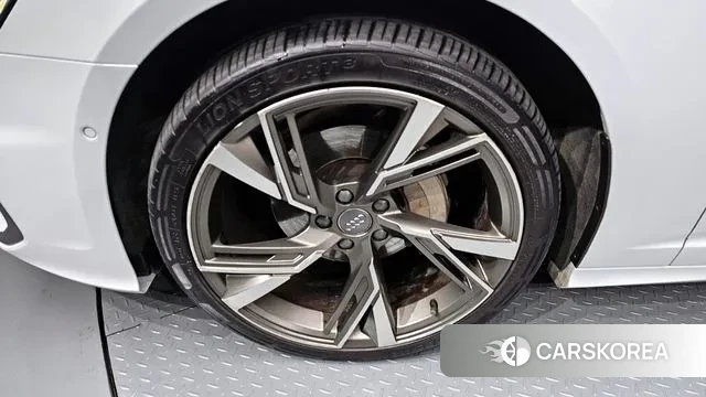 Audi A6 (C8) id 3468965 из Кореи 15