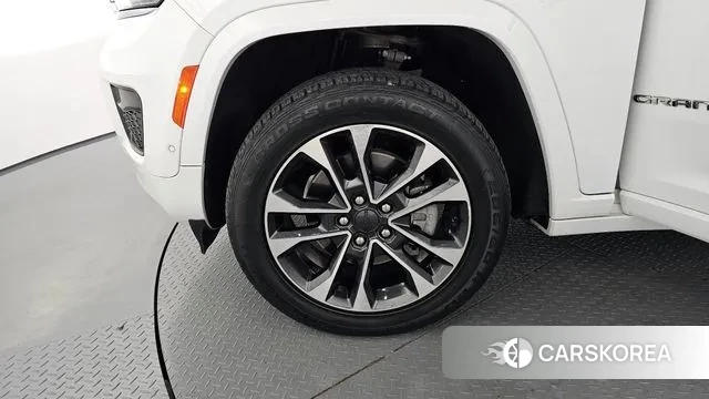 Jeep Grand Cherokee (WL) id 3252599 из Кореи 15