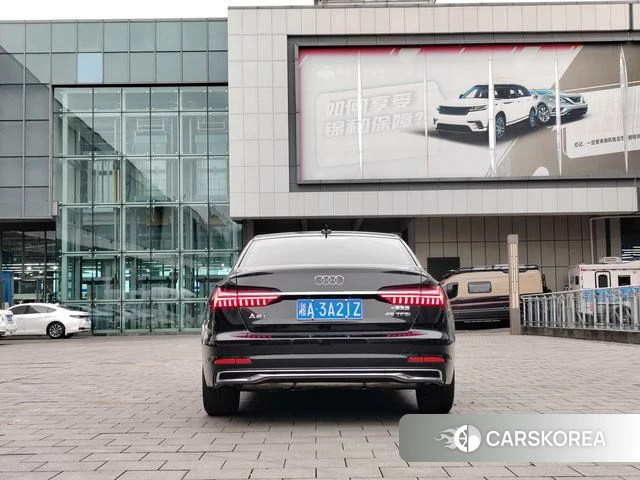 Audi A6L id 4290394 из Китая 13