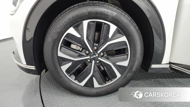Kia EV6 id 4369991 из Кореи 31