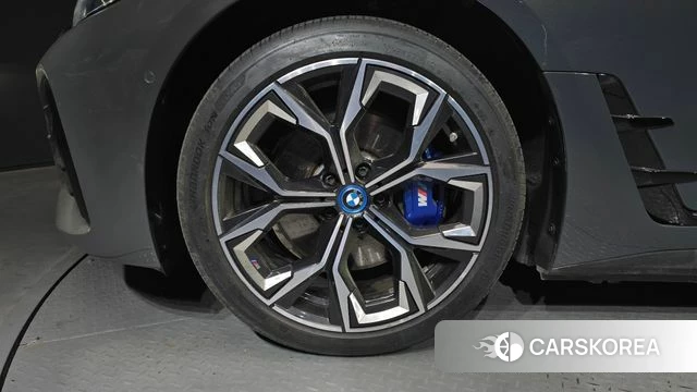 BMW i4 id 4282393 из Кореи 28