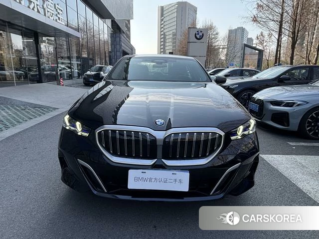 BMW 5 series 2025 Черный из Китая, фото 6