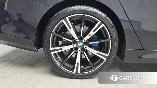 BMW 5 Series (G60) id 4570970 из Кореи 28