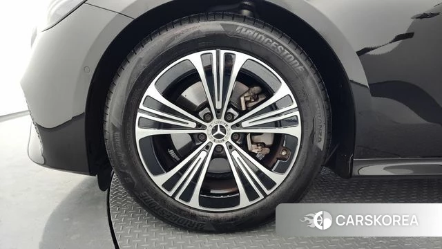 Mercedes-Benz E-Class W214 id 4724848 из Кореи 29