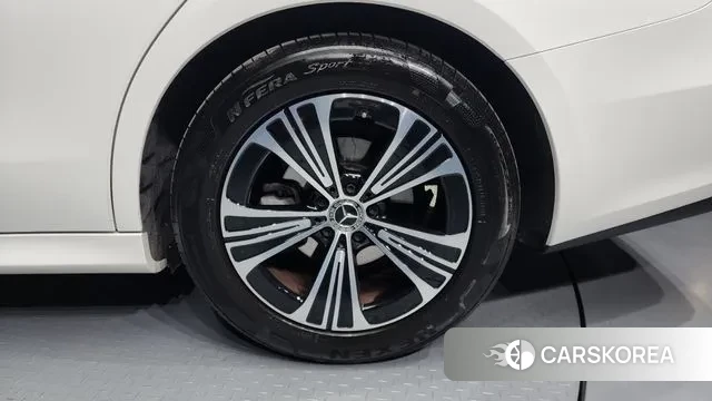 Mercedes-Benz E-Class W214 id 3420116 из Кореи 15