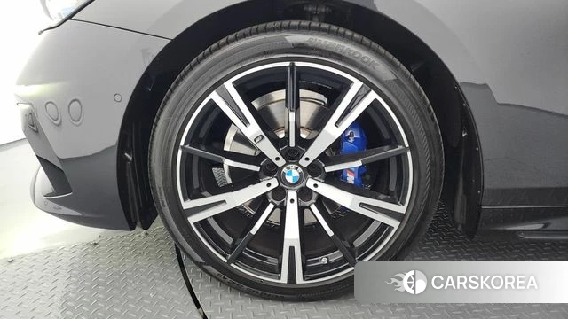 BMW 5 Series (G60) id 3963361 из Кореи 15