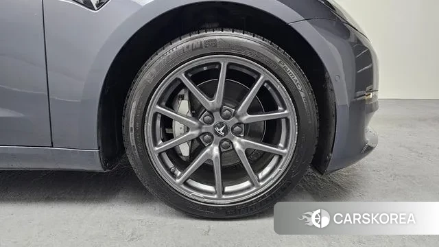 Tesla Model 3 id 3479821 из Кореи 15