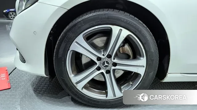 Mercedes-Benz E-Class W213 id 3396790 из Кореи 15