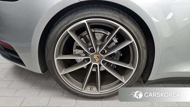 Porsche 911(992) id 3008768 из Кореи 15