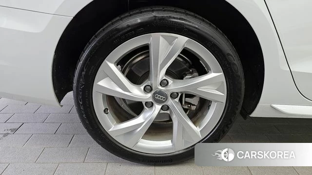 Audi A4 (B9) id 3843401 из Кореи 15