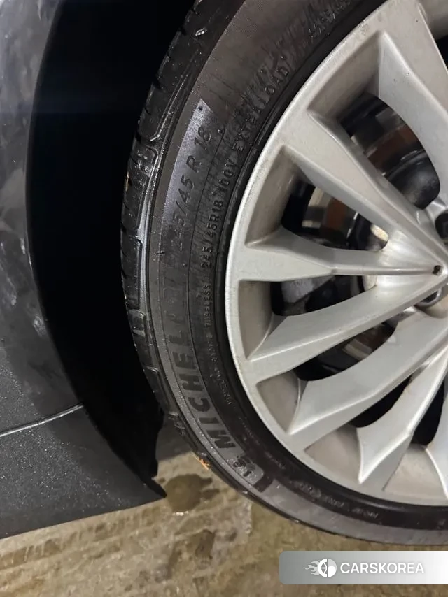 BMW 5 Series (G30) id 3484881 из Кореи 8