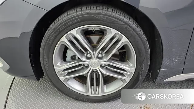 Hyundai Grandeur IG id 3313635 из Кореи 15