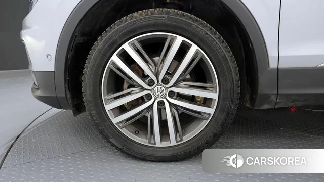 Volkswagen Tiguan Allspace id 4294143 из Кореи 30
