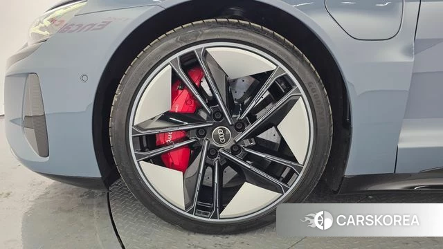 Audi RS e-Tron GT id 4177944 из Кореи 15