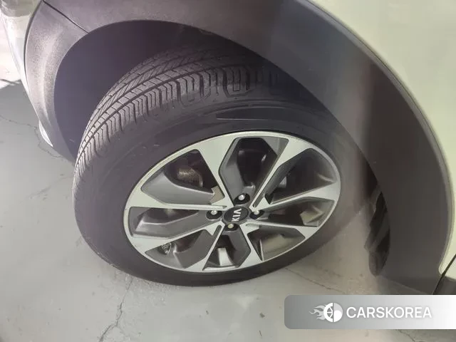 Kia Stonic id 3562986 из Кореи 15