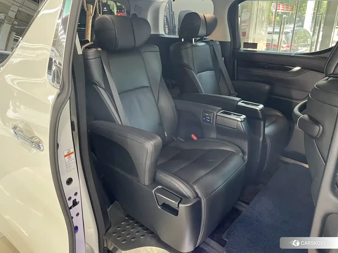 Toyota Vellfire id 4547574 из Китая 14