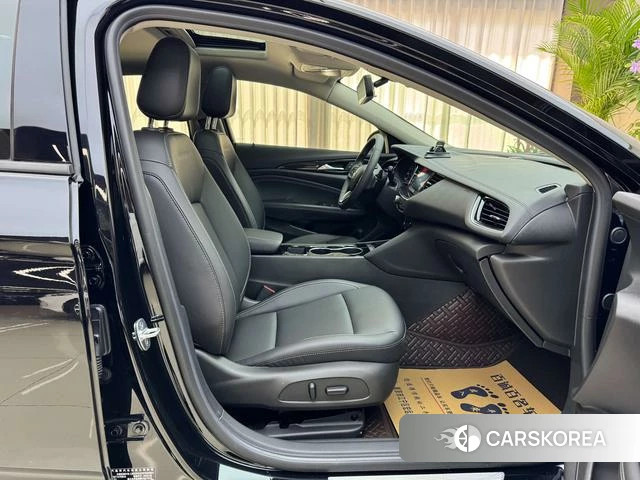 Buick Regal id 4209539 из Китая 12