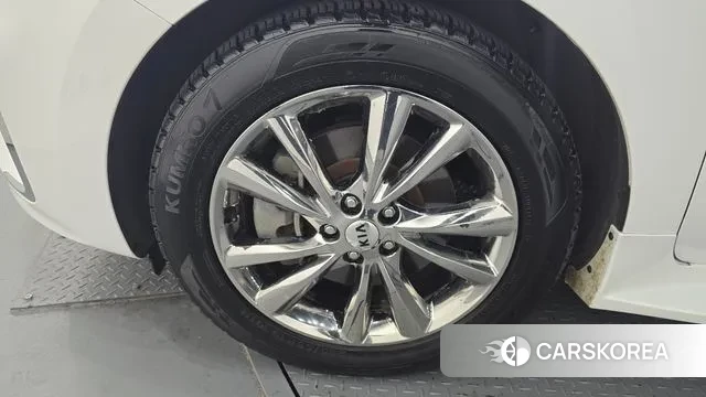 Kia The New Carnival id 3682191 из Кореи 15