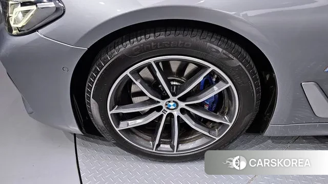 BMW 5 Series (G30) id 3180314 из Кореи 15