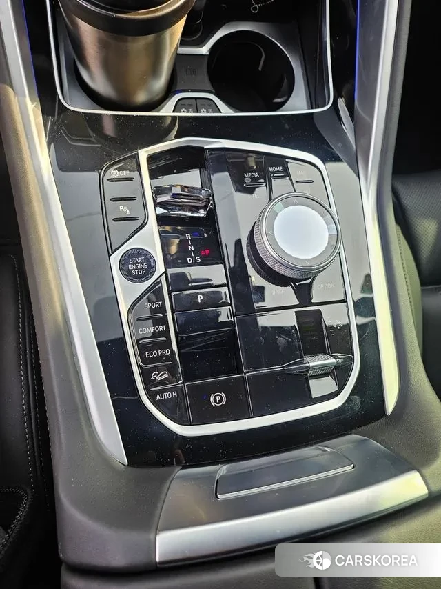 BMW X6 (G06) 2025 Серебристо-серый из Кореи, фото 5