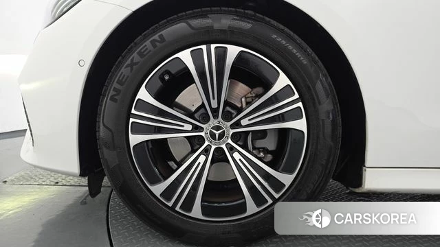 Mercedes-Benz E-Class W214 id 4640173 из Кореи 30