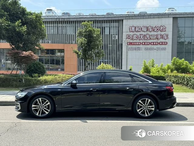 Audi A6L id 4359473 из Китая 7