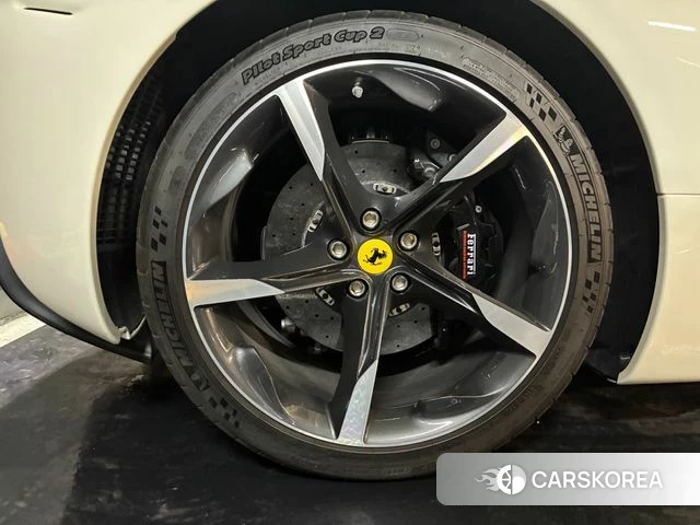Ferrari SF90 Spider id 4186461 из Кореи 14